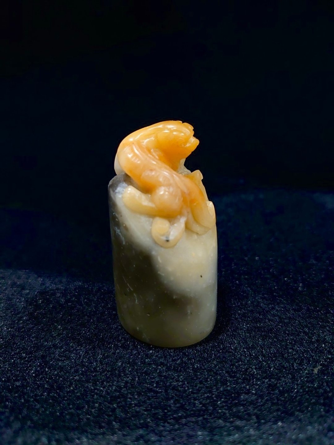 【龙行天下】巧色寿山芙蓉石 螭龙钮 - 印章/印台 - 石头 多色