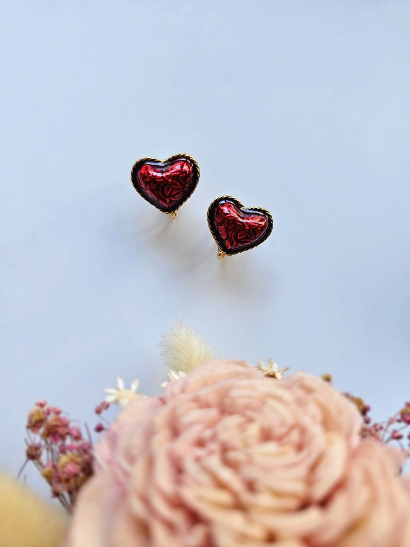 圆弧爱心花卉大红珐琅夹式耳环/复古珠宝首饰vintage美国西洋古董 - 耳环/耳夹 - 其他金属 