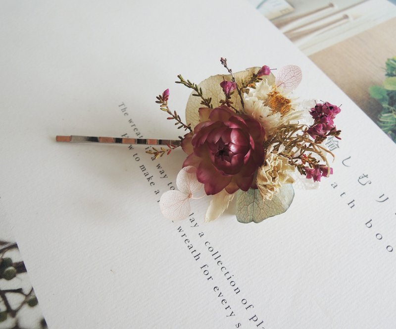 微甜·圈 经典系列 手作 粉色麦杆菊 英国白梅 不凋粉绣球 桃红艾利佳 古典蓝绣球 缎带 干燥花 发夹 新娘发饰 - 发饰 - 植物．花 粉红色