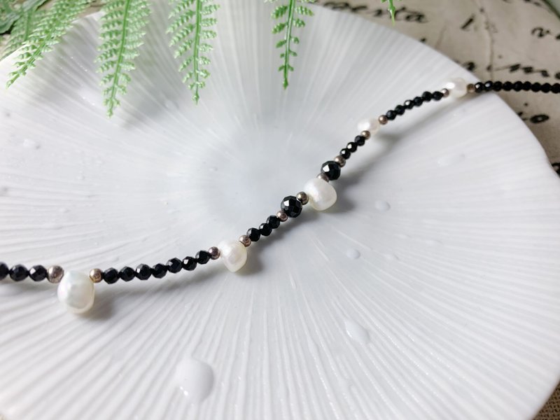 MH纯银天然石_优雅骑士_黑尖晶石 - 手链/手环 - 半宝石 黑色