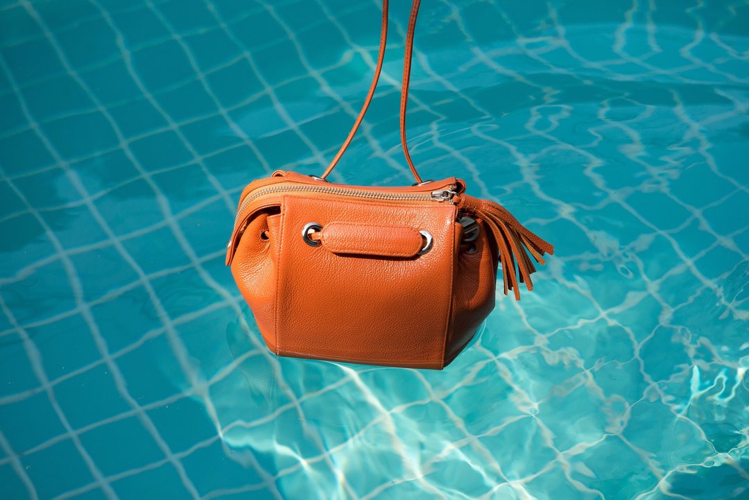 CUDDLE BAG - WOMEN MINIMAL CUTE WATERPROOF LEATHER BAG- ORANGE - 侧背包/斜挎包 - 真皮 橘色