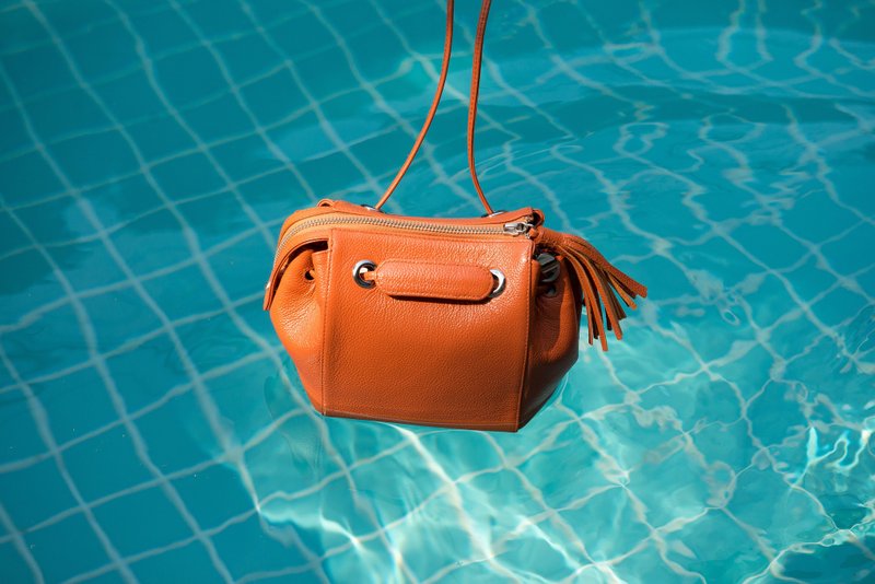 CUDDLE BAG - WOMEN MINIMAL CUTE WATERPROOF LEATHER BAG- ORANGE - 侧背包/斜挎包 - 真皮 橘色