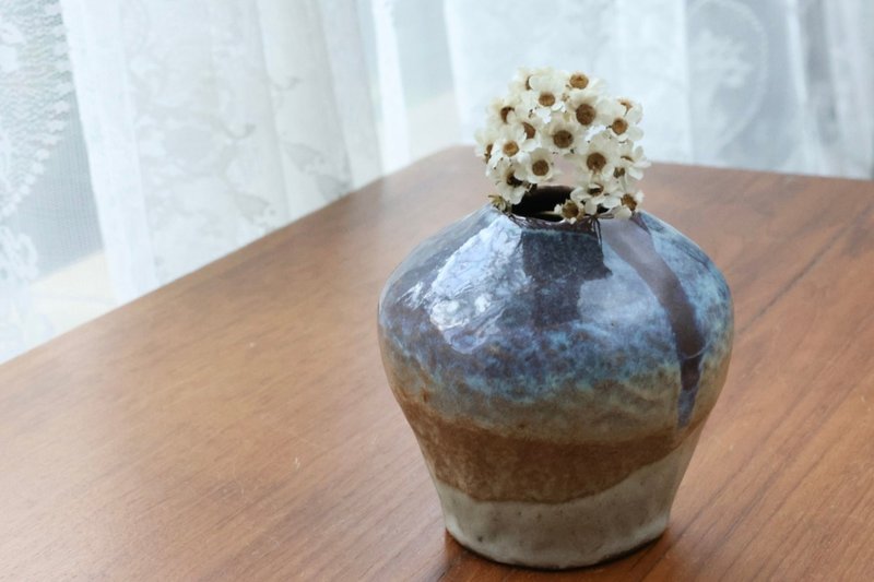 艺术手捏陶艺小瓮花器日本进口土蓝灰渐层釉侘寂风摆饰干燥花摆饰 - 摆饰 - 陶 多色