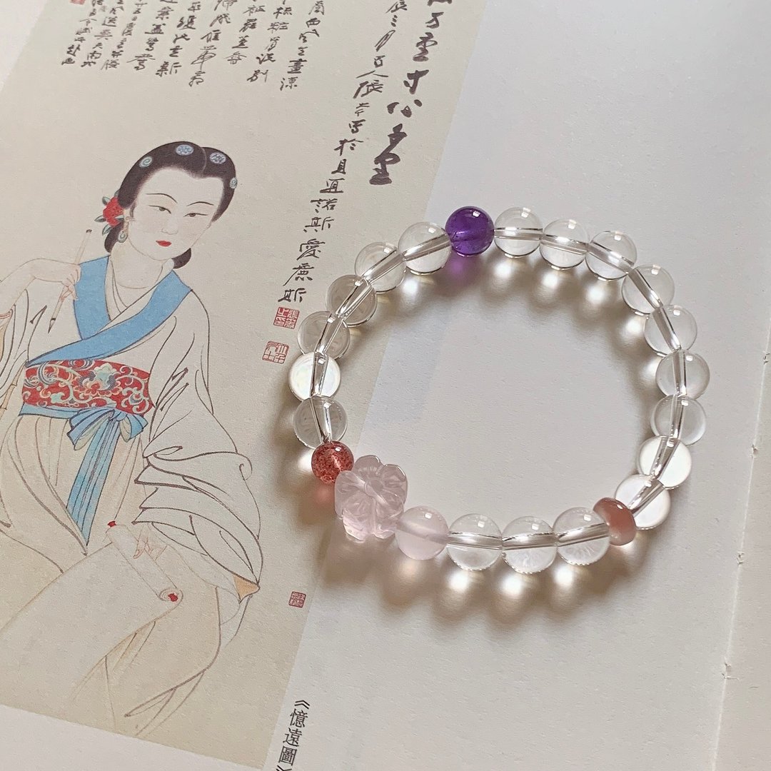 玲珑窗。巴西白水晶9A级手链 鸽血红草莓晶梅花粉晶  南红隔片珠 - 手链/手环 - 水晶 白色