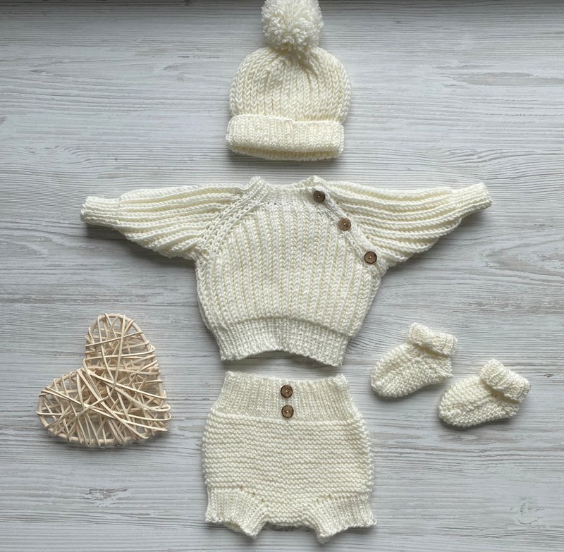 Ivory hand knit clothing set for baby: sweater, hat, panties, socks. Many colors - 包屁衣/连体衣 - 其他材质 