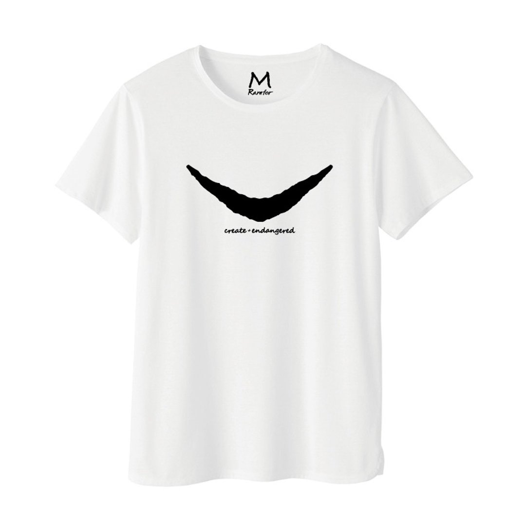 Rarefor 男女 纯棉T-shirt 短袖T恤 台湾黑熊【独一无二V】R-04 - 中性连帽卫衣/T 恤 - 棉 白色