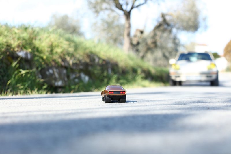 Playforever 极简双门跑车 (香槟金) - 摆饰 - 塑料 