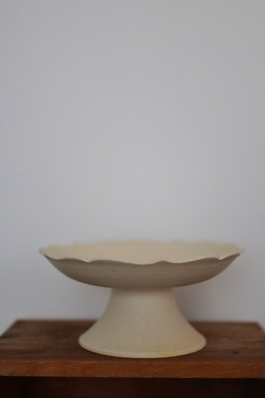 花边甜点高台 - 盘子/餐盘/盘架 - 陶 白色