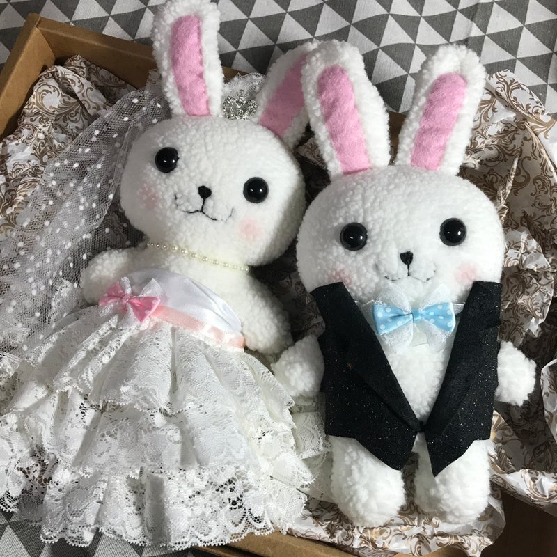 RABBIT LULU 结婚兔子娃娃 经典白婚纱 结婚礼物 婚礼摆饰 车头彩 - 玩偶/公仔 - 其他材质 白色