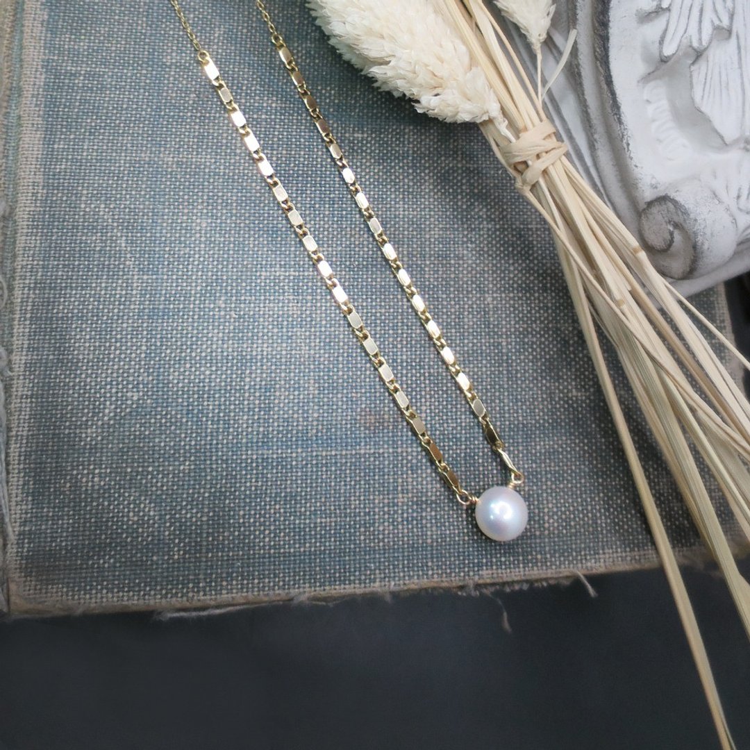 VIIART。吃穿不愁。Vintage珍珠黄铜镀古金锁骨项链 - 项链 - 宝石 白色