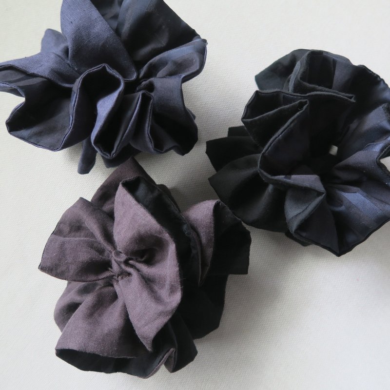 宽版荷叶大肠发束 | 黑色点点纯棉 x 蓝色条纹纯棉 - 发饰 - 棉．麻 黑色