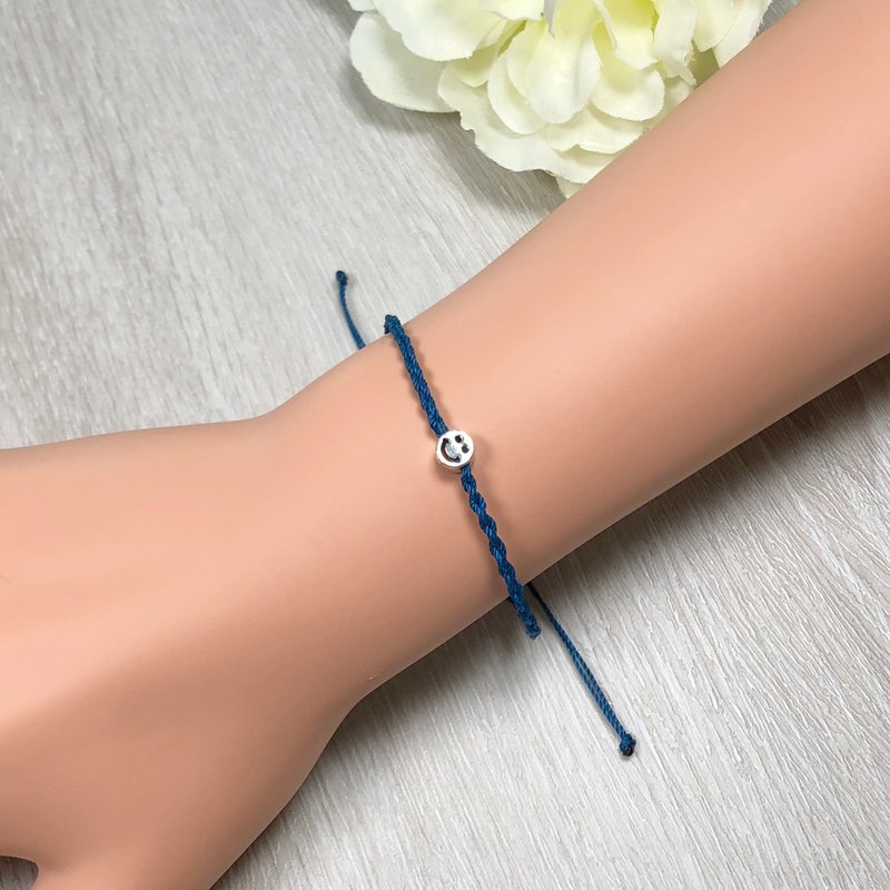 S925纯银笑脸手绳 手带 男女手绳 情侣手绳 TB142 - 手链/手环 - 聚酯纤维 银色