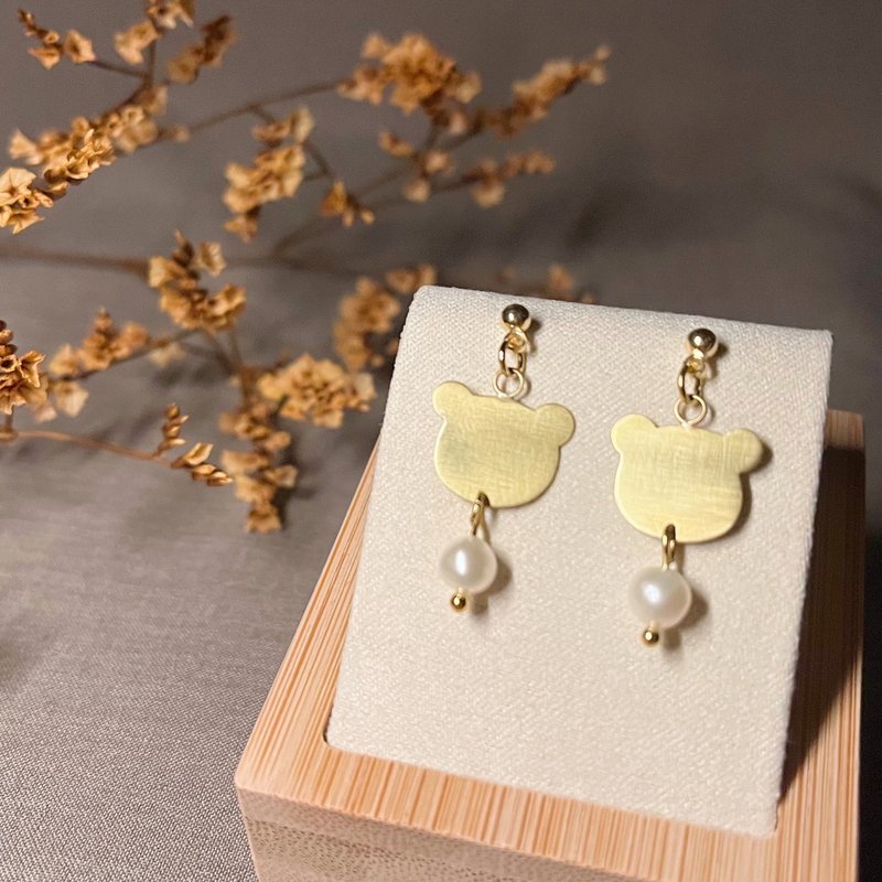 黄铜小熊珍珠耳针【黄铜耳饰】 - 耳环/耳夹 - 铜/黄铜 黄色