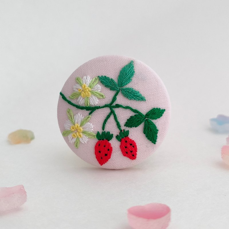 手工草莓与草莓花刺绣胸针或发圈 日本职人制作 - 胸针 - 棉．麻 红色