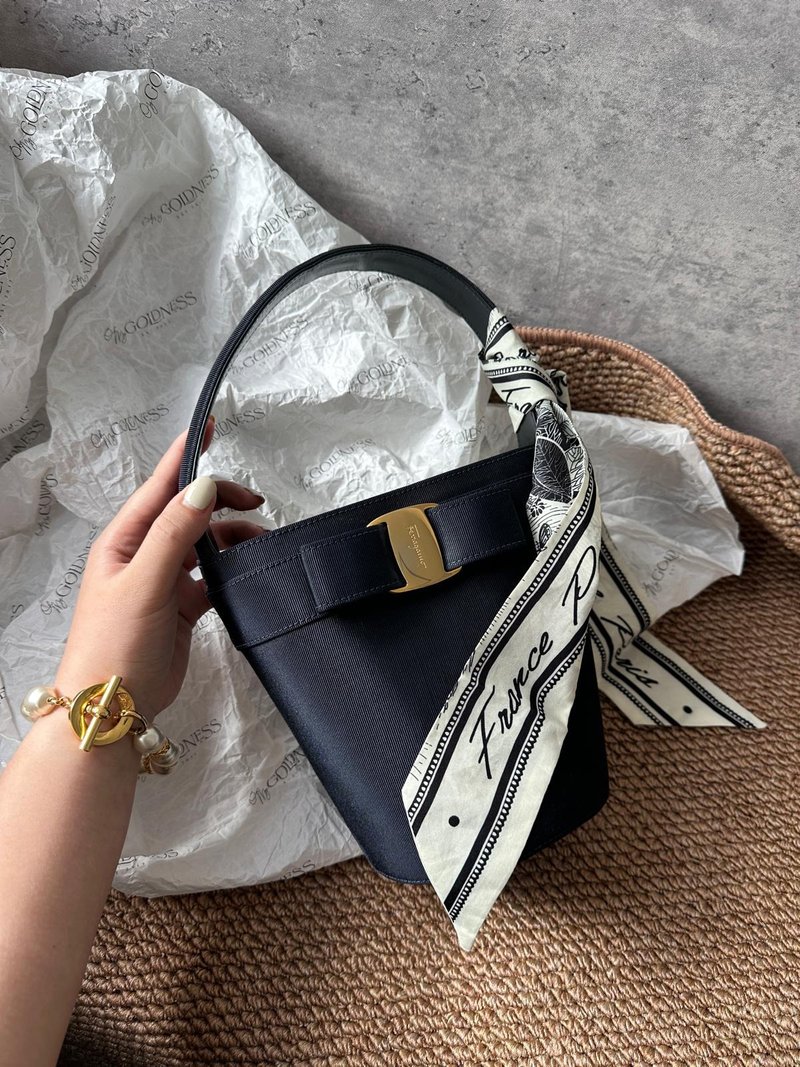 中古包 Ferragamo 菲拉格慕 蝴蝶结复古小花篮 - 手提包/手提袋 - 其他材质 黑色