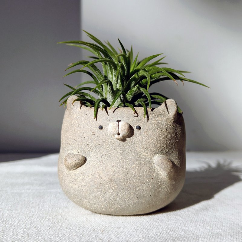 Little grey kitty plant pot. Handmade clay planter. - 花瓶/陶器 - 陶 