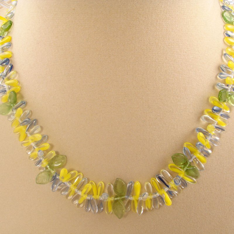黄蓝绿捷克琉璃项链 花瓣叶片串珠颈圈项链 饰品 - 项链 - 玻璃 黄色