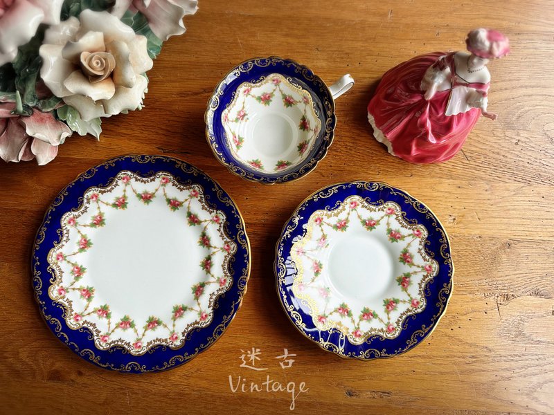 古董英国制Royal Doulton 华丽钴蓝描金粉红玫瑰花卉骨瓷四重奏杯 - 茶具/茶杯 - 瓷 多色