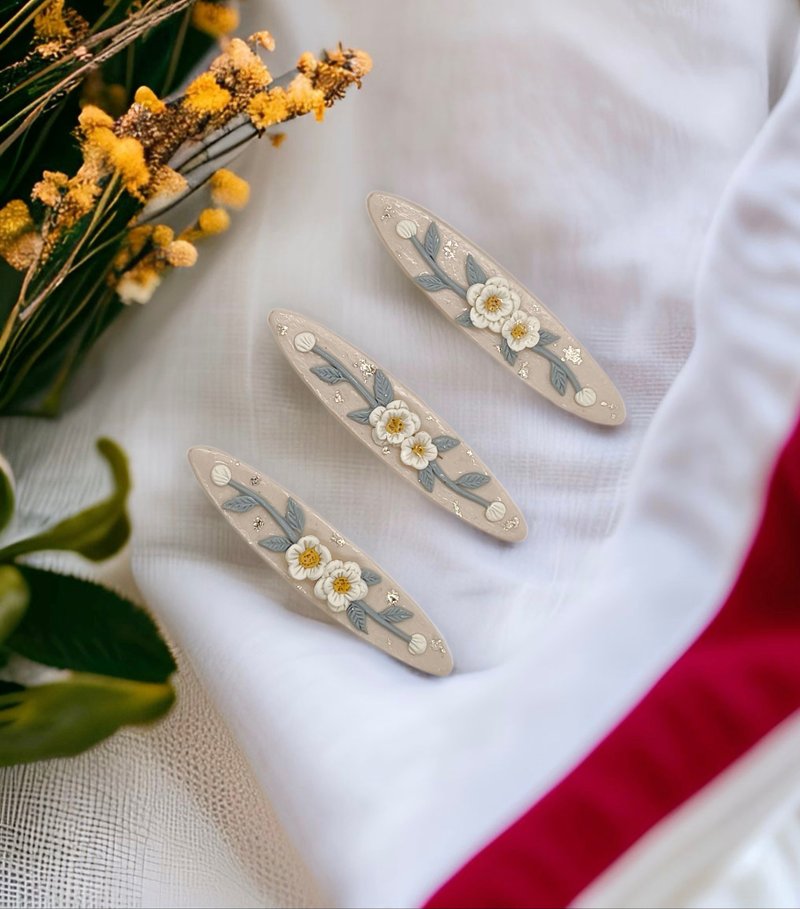 白山茶花椭圆形发夹 / 气质发夹 / 圣诞惊喜礼物 - 发饰 - 其他材质 