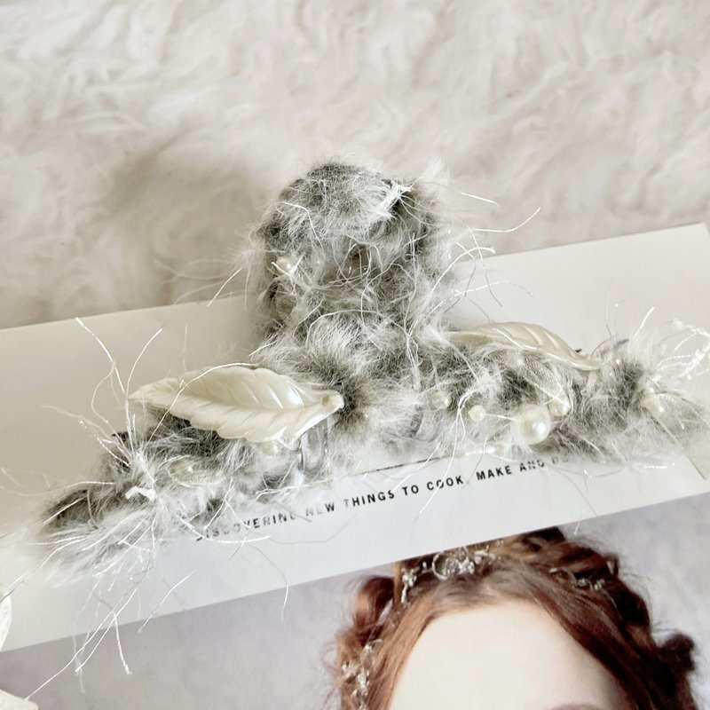 手工毛线发夹/鲨鱼夹 抓夹 典雅 包头 鲨鱼夹 发夹 礼物 盘发头饰 - 发饰 - 其他材质 灰色