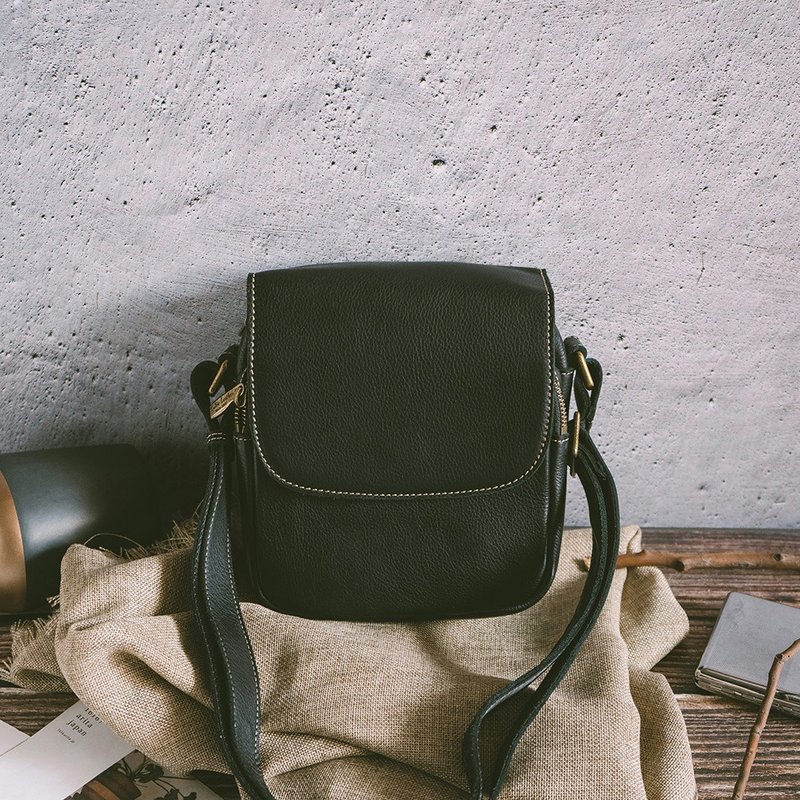 真皮率性真挚斜背包 6080 黑 - 其他 - 真皮 黑色