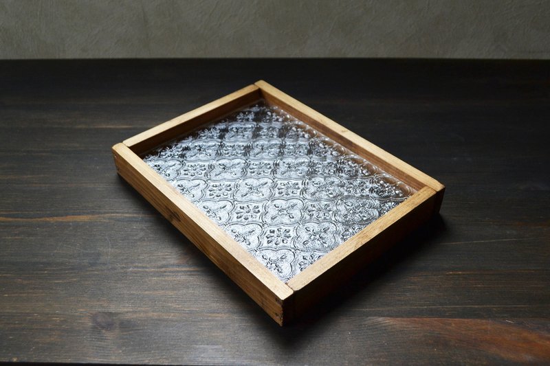 0310mito 日本桧木复古花压纹玻璃托盘 S号 摄影道具 - 其他家具 - 玻璃 咖啡色