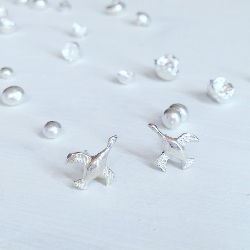 【 PURE COLLECTION 】- Swan Goose 雁来.925纯银耳环 - 耳环/耳夹 - 其他金属 白色