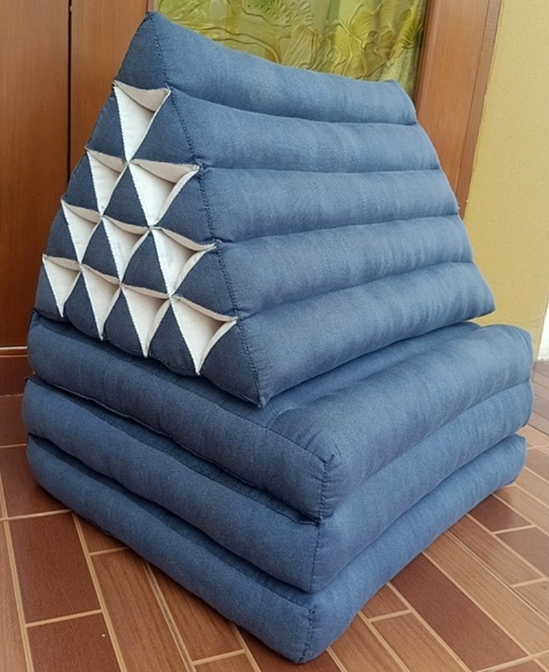 XL 泰式菱形纹Triangle Pillow，15格，三折，尺寸55x180厘米，泰式靠垫，坐垫，木棉床垫，泰式床垫 - 枕头/抱枕 - 棉．麻 灰色