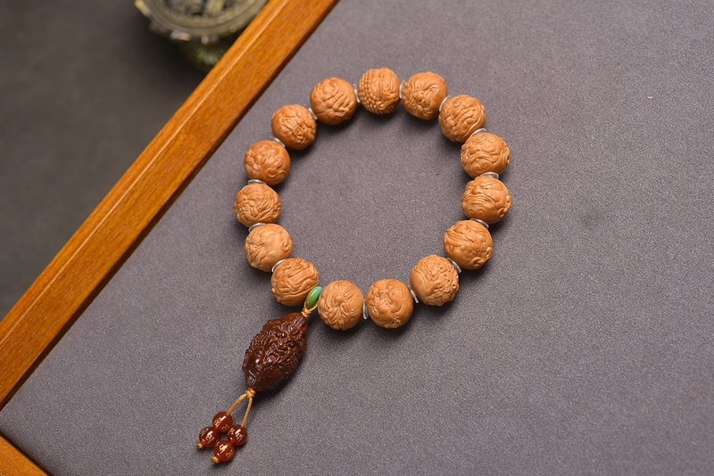 秒杀价 恶僧猴头核桃文玩手串 搭配橄榄核雕刻一念之间 - 手链/手环 - 水晶 