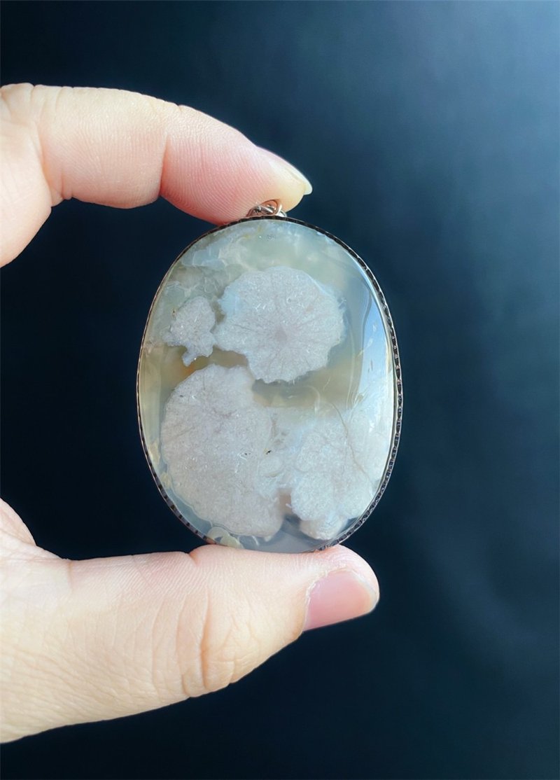 【售出】樱花玛瑙 菜园子绿 荷叶 荷花 S925银镶拖 吊坠 闺密 天 - 项链 - 水晶 绿色