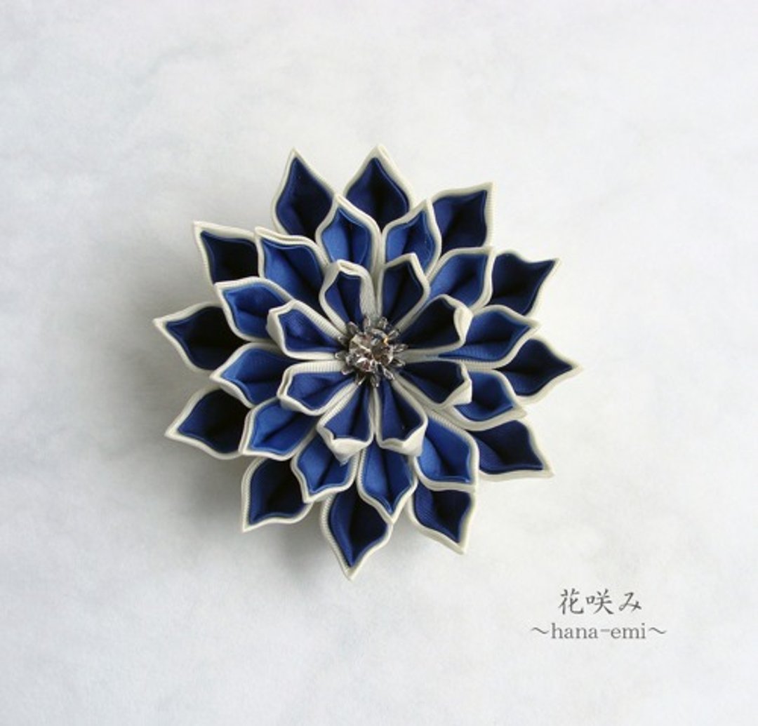 胸花 别针 璀璨 White 蓝 Kanzashi 细工 - 胸花/手腕花 - 棉 蓝色