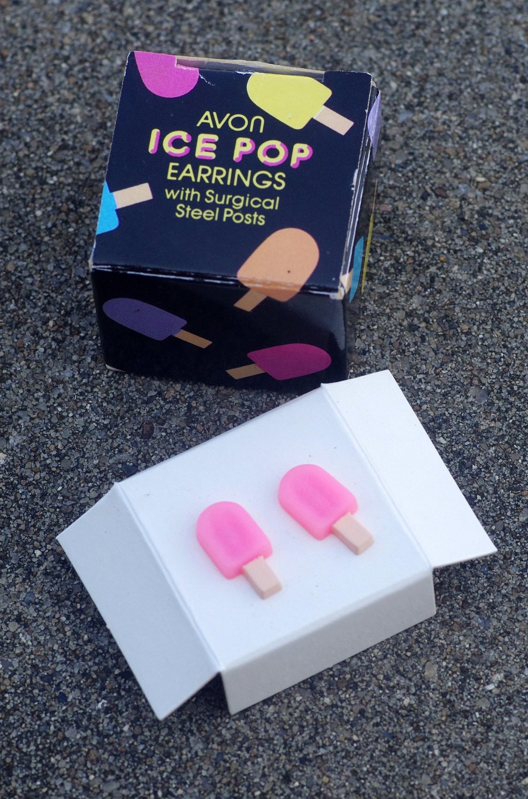 老又好古董珠宝Avon 1989塑料冰淇淋冰棒针式耳环 P151 - 耳环/耳夹 - 其他金属 金色