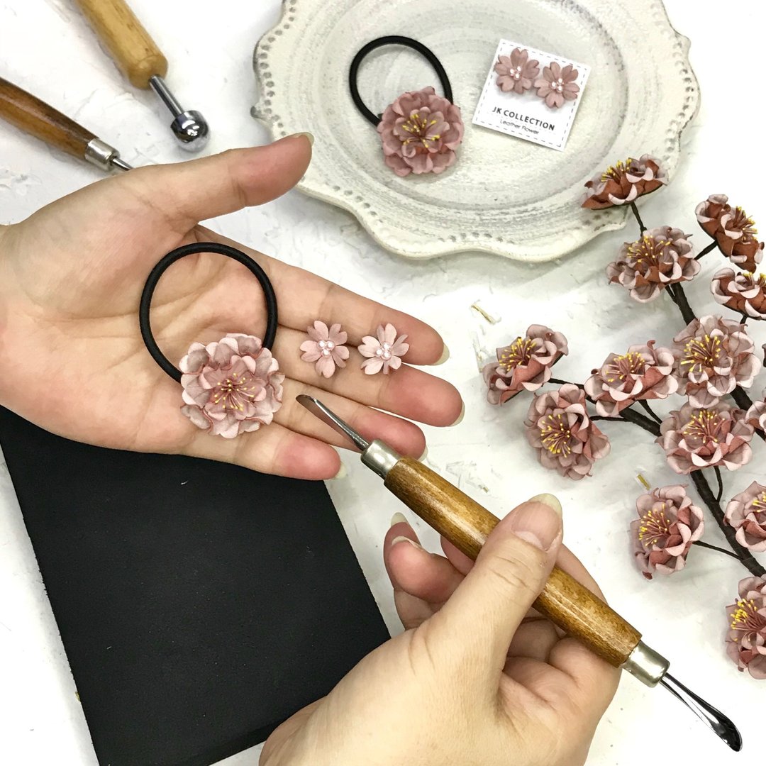 11/26│台北站│皮革樱花耳环+发圈手作班│限定一班 - 皮件 - 真皮 