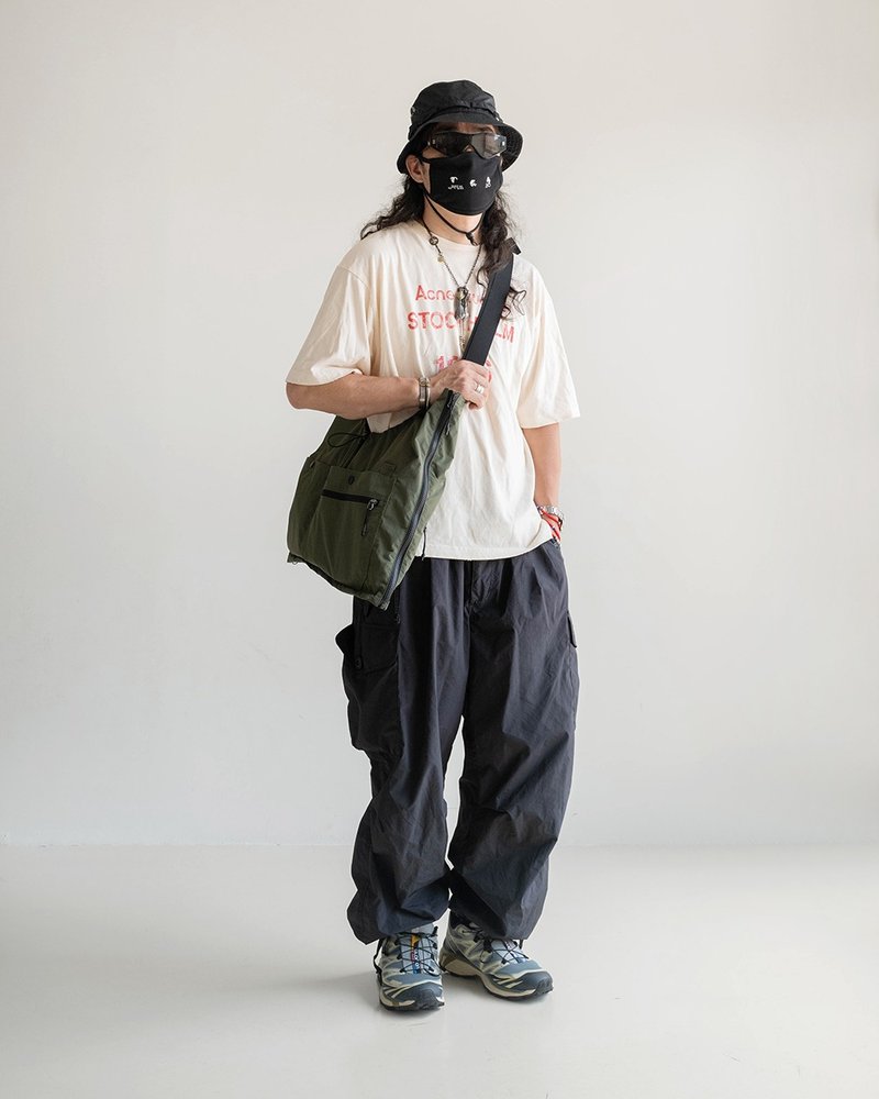街头潮流工装风挎包斜挎背心两用设计多口袋户外出行马甲包 - 侧背包/斜挎包 - 尼龙 绿色