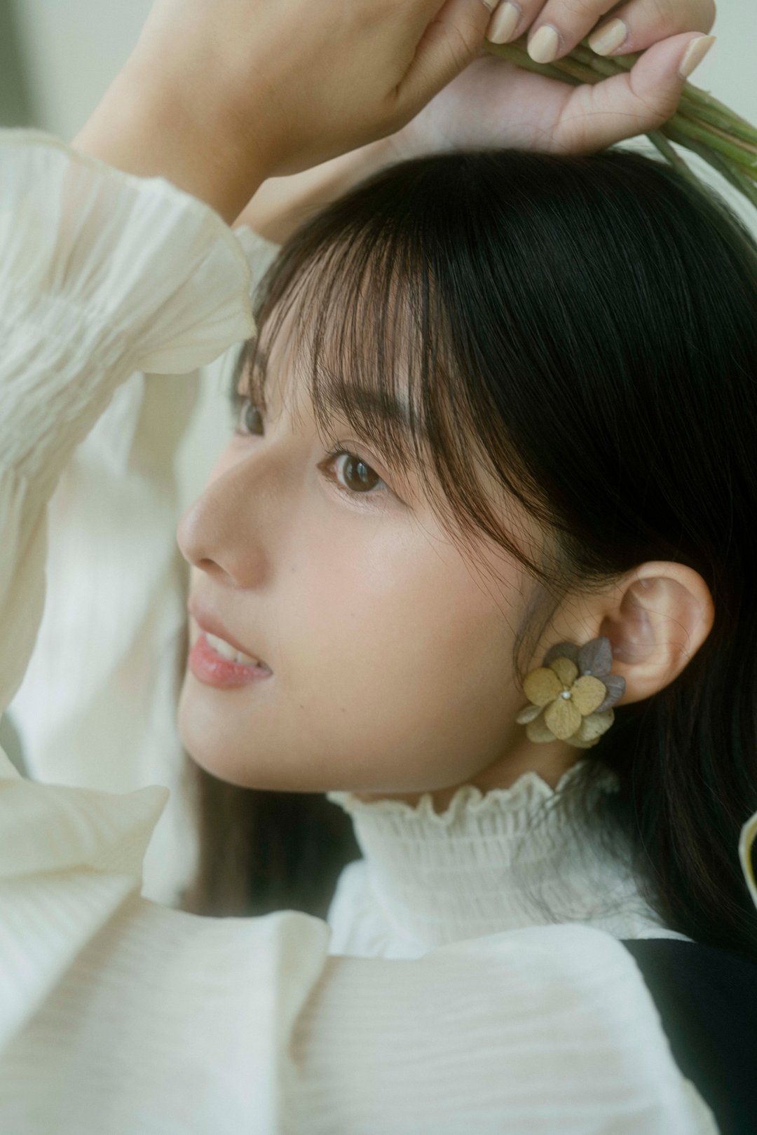 干燥花落秋耳环 Paulina Earrings - 耳环/耳夹 - 植物．花 卡其色