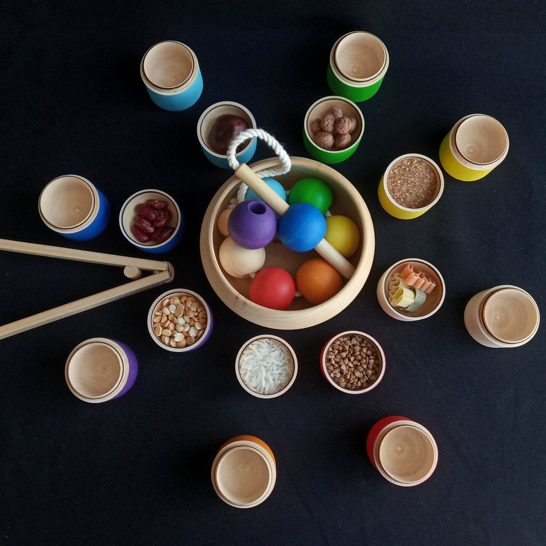 Color Sorting for Toddlers Montessori Rainbow Toy Cylinders and Balls - 玩具/玩偶 - 木头 多色