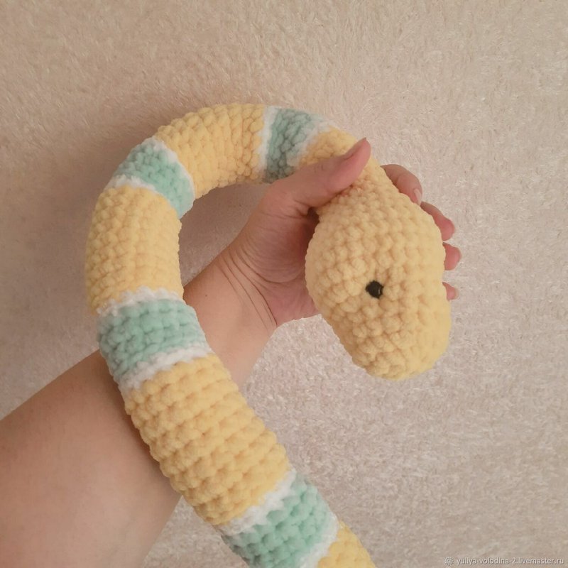 Yellow Snake plushie toy Amigurumi Crochet Stress Plush Worm stuffed plush - 其他 - 其他材质 黄色