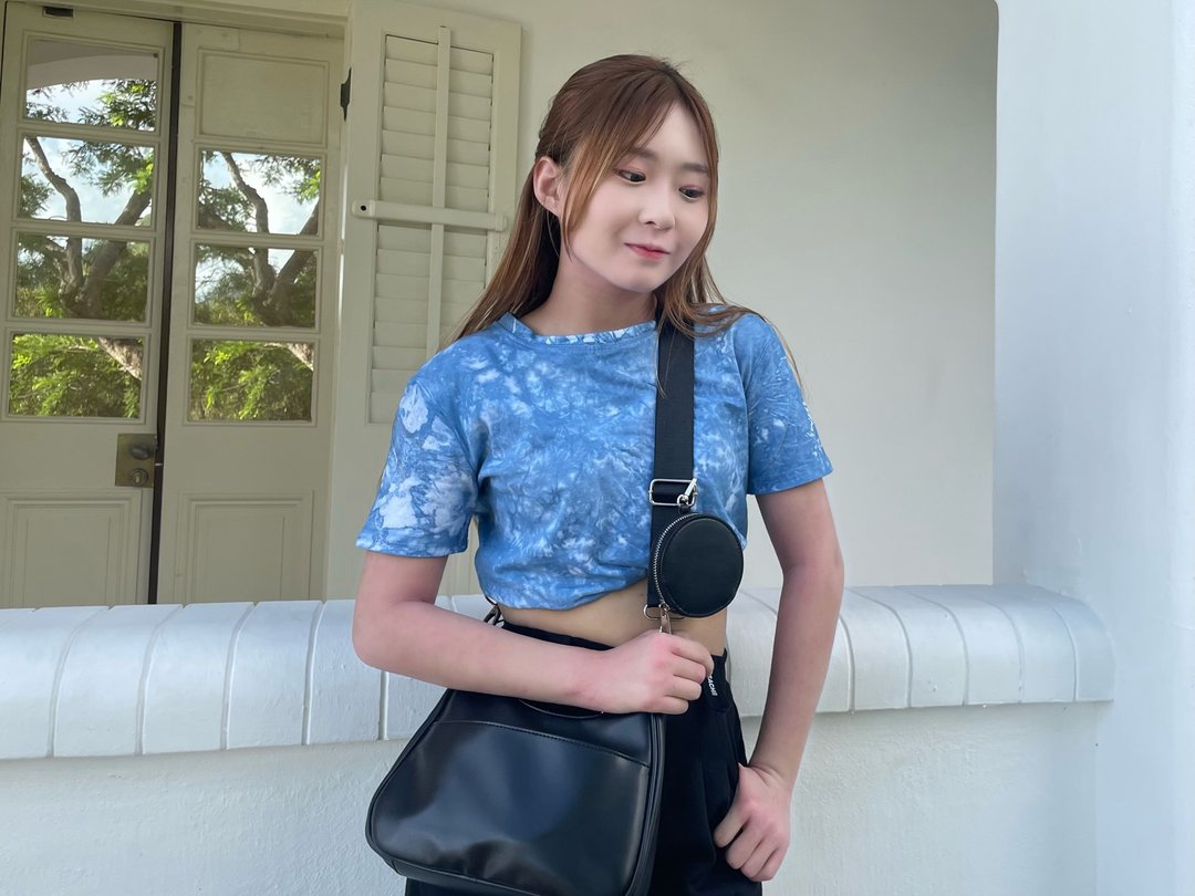 蓝染纯棉短袖衫 植物染 订制T-shirt 扎染上衣 短板 Crop Tee Y2K - 女装 T 恤 - 棉．麻 蓝色