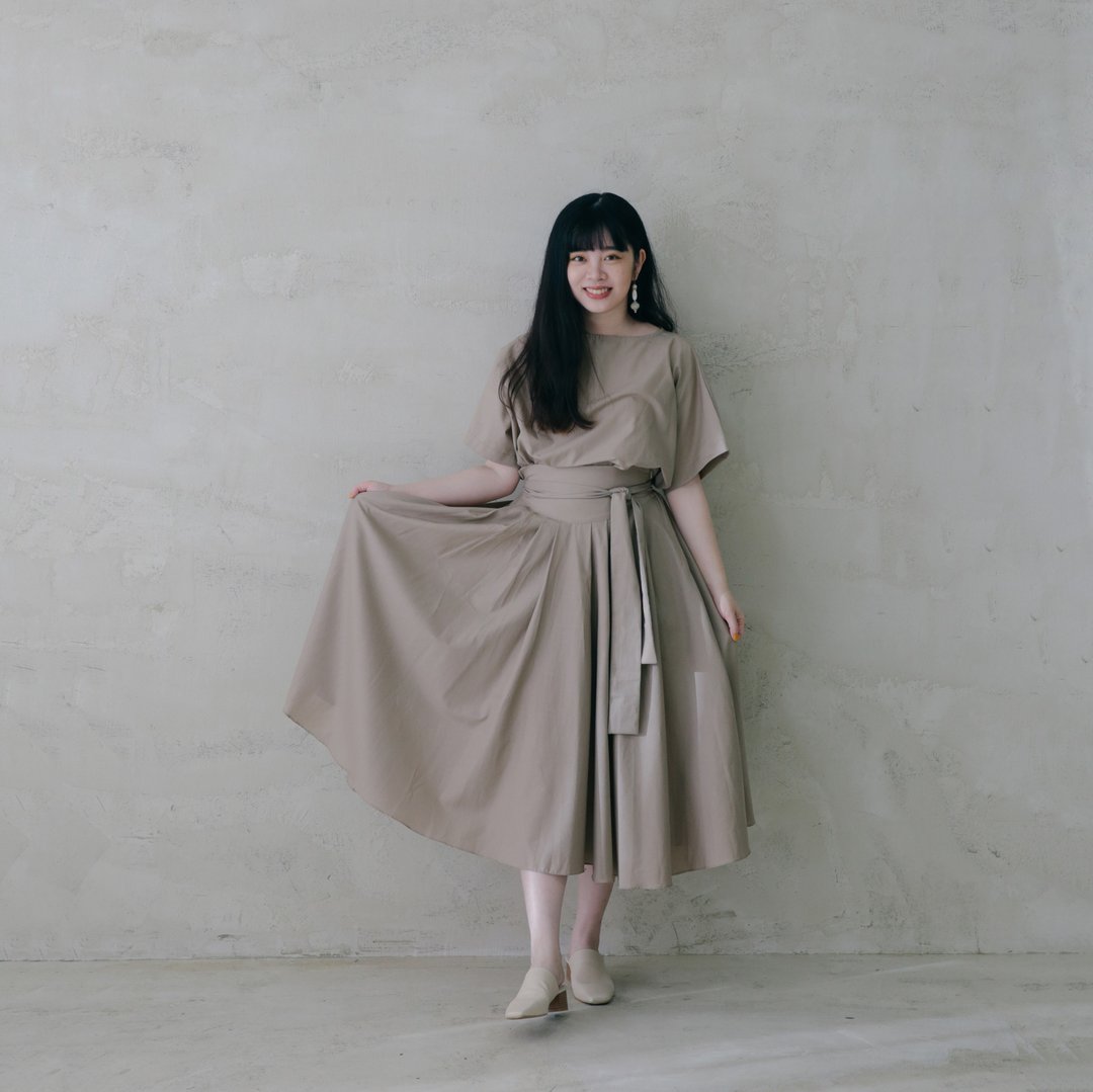 巴黎女伶大圆裙套装 - 洋装/连衣裙 - 其他材质 卡其色