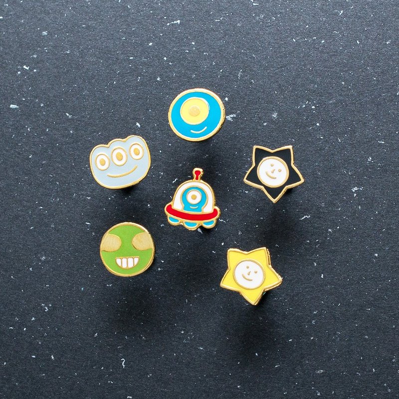 Little OH! x y星球 手作耳环 联名款 - 耳环/耳夹 - 其他金属 多色