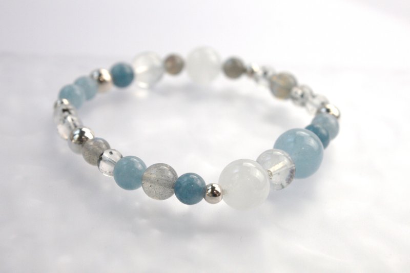 水感律动 | 自然探险 // 海蓝宝蓝针水晶天然石手链//弹性手链 - 手链/手环 - 宝石 银色