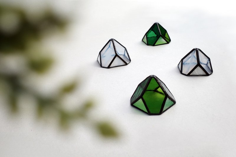 Gemspire/玻璃挂饰/松萝/摆饰/花器/镶嵌玻璃 - 摆饰 - 玻璃 多色