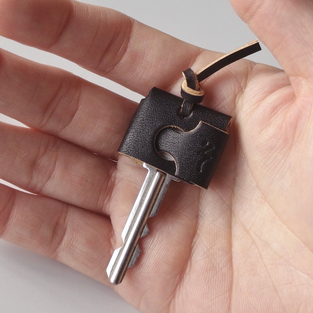 Key Cover using  logwood(ログウッド) Dyed Leather without sewing #craft kit #No tools - 皮件 - 真皮 黑色
