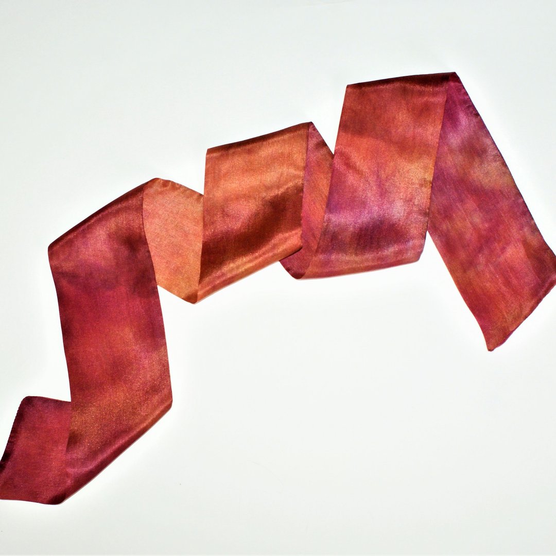Small silk scarf for neck Skinny silk scarf A burgundy silk scarf hand dyed - 丝巾 - 丝．绢 红色