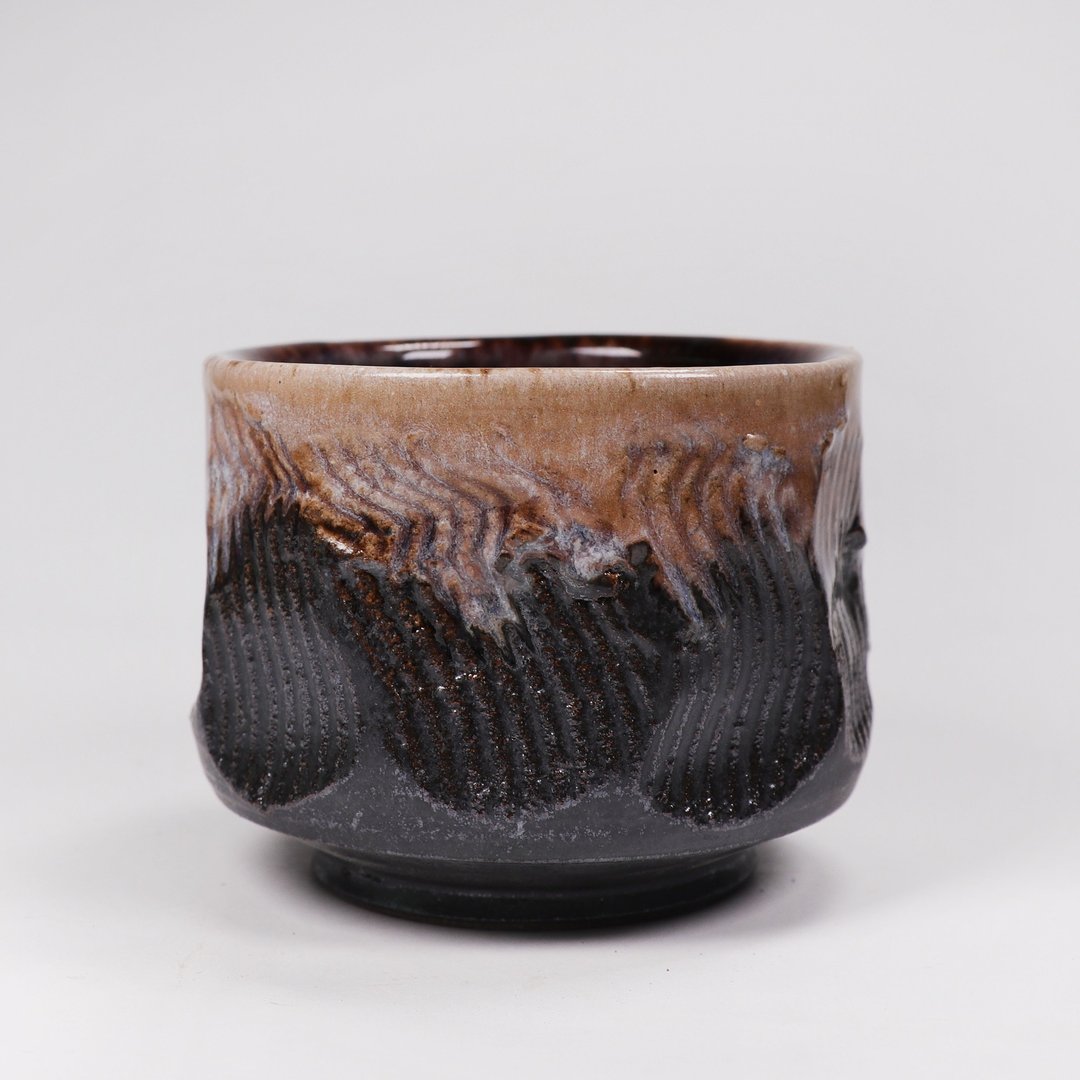 明芽窑 l 双挂古铜白萩釉刻纹茶碗 陶器 陶艺品 茶具 H6 - 茶具/茶杯 - 陶 咖啡色