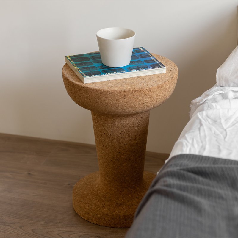 PUSHPIN Adult | 两用软木凳－边桌 | 软木 - 其他家具 - 软木/水松木 卡其色