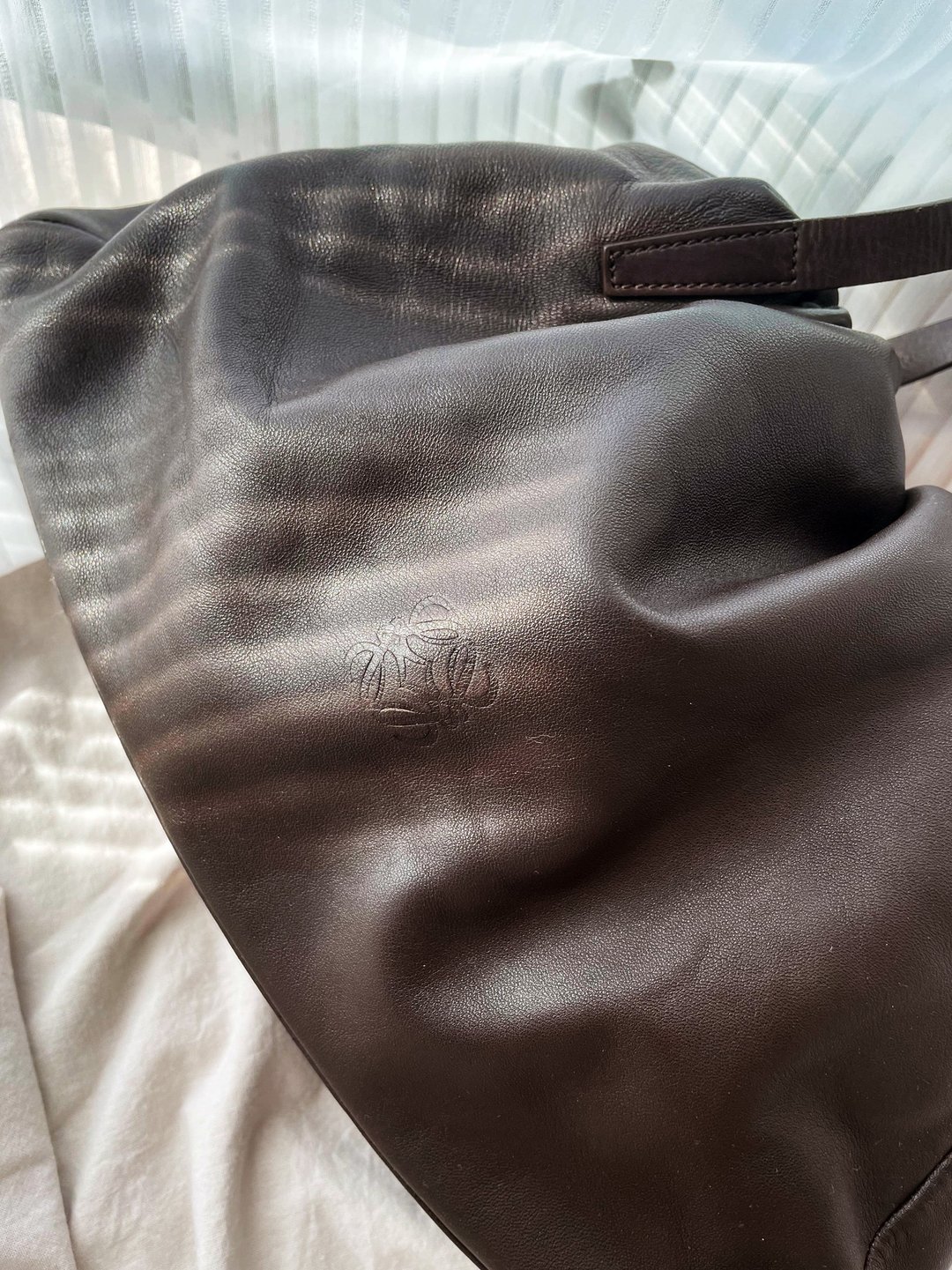 中古孤品 Loewe 中号咖啡 托特包单肩包侧背包束绳包束绳袋通勤包 - 侧背包/斜挎包 - 真皮 黑色