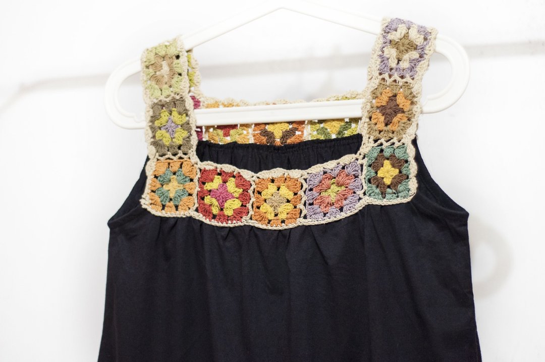 钩织背心/拼接背心上衣/手工刺绣背心/ethnic tops-北欧马卡龙花 - 女装背心 - 棉 多色