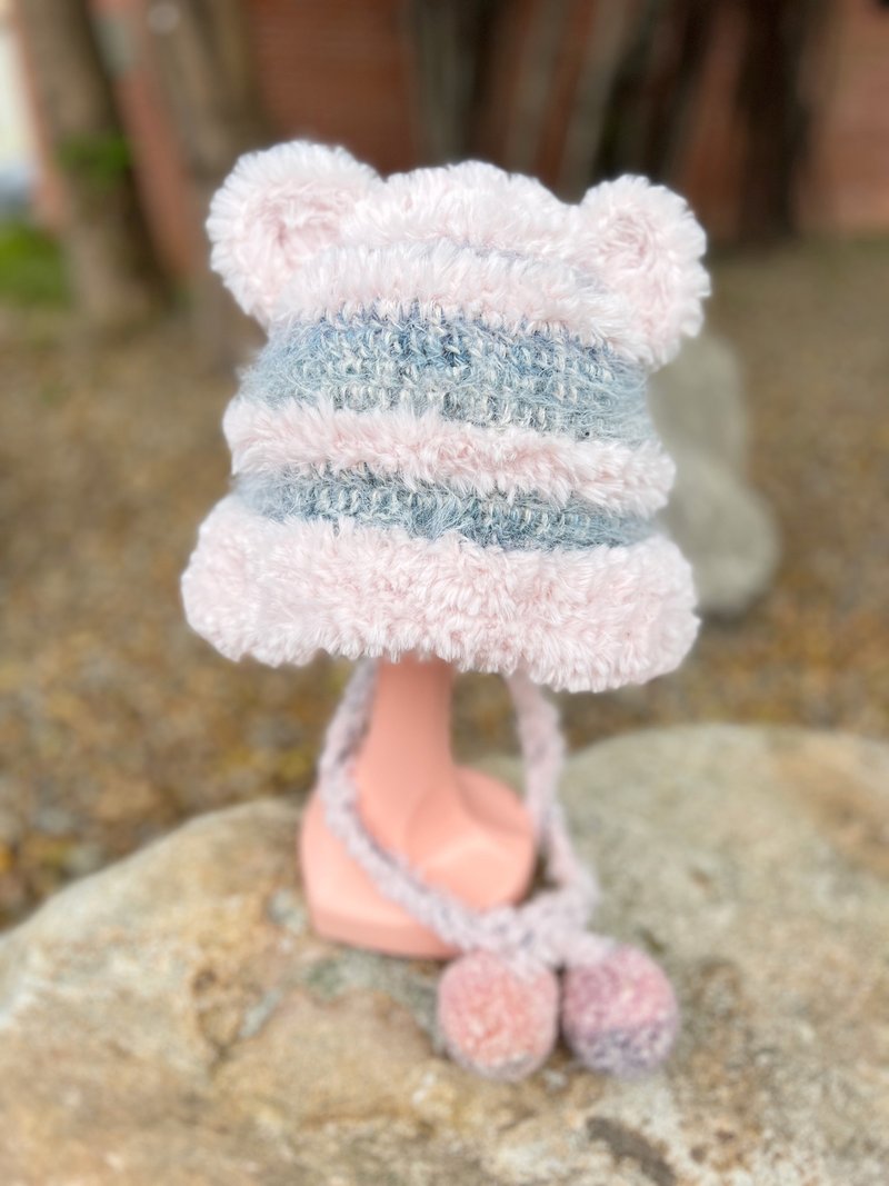 【兔贝儿】秋冬百搭保暖护耳帽 - 熊熊款 渐层深蓝 + 粉色毛毛 - 帽子 - 羊毛 白色