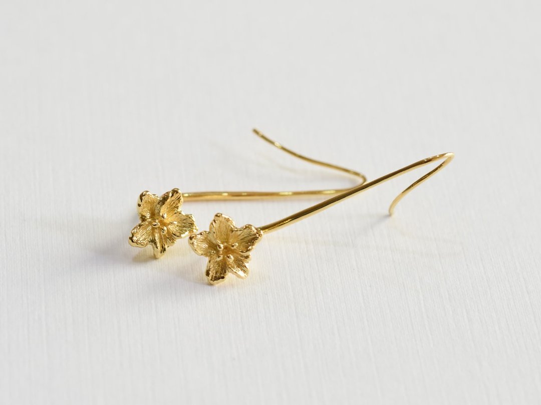 杜鹃花 | K金耳环 女款 花朵 手工饰品 情人礼物 - 耳环/耳夹 - 铜/黄铜 金色